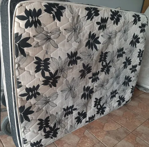 Vendo colchão de casal,em Limeira SP