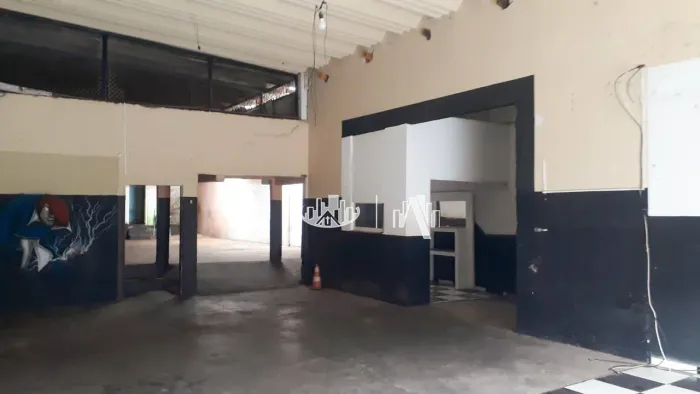 Barracão à venda, 182 m² por R$ 670.000,00 - Indústrias - Londrina/PR