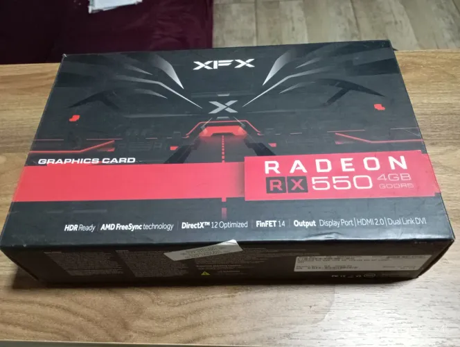 Vendo uma placa de vídeo XFX 550 4 gb 128 bit Am d Radeon R$ 350,00