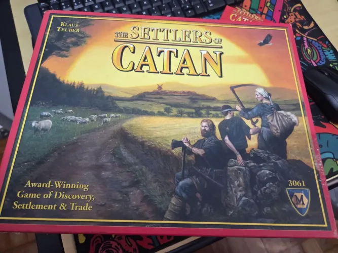 Jogo de Tabuleiro - CATAN (versão inglês)