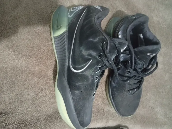 Tênis Nike