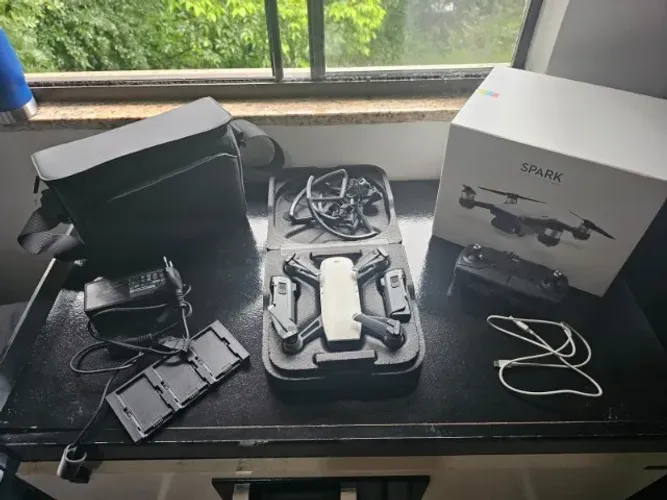 DJI Spark Fly More Combo ? Drone Compacto com Tudo Incluso