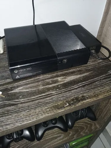 Vendo XBOX 360