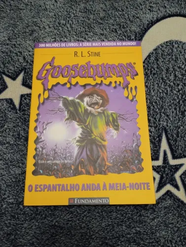 Goosebumps o espantalho anda a meia noite