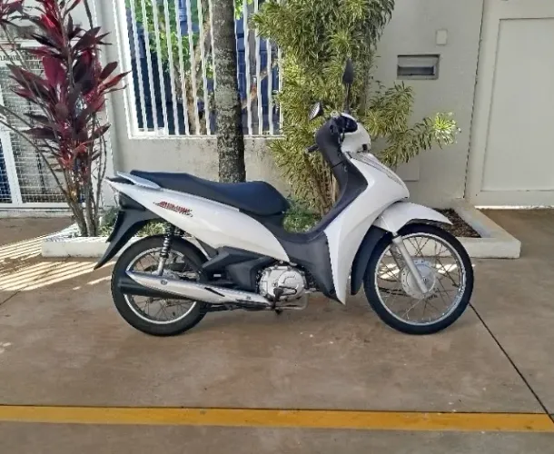 MOTO BIZ 110i Branca