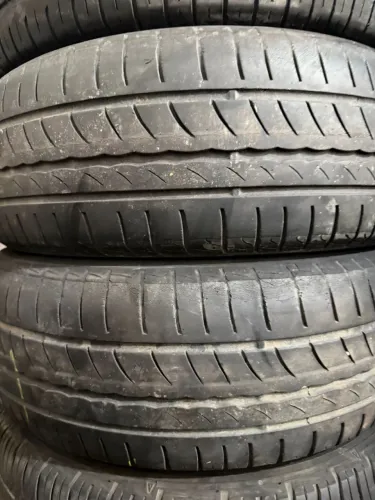 Pneus 195/60/15 marca Pirelli