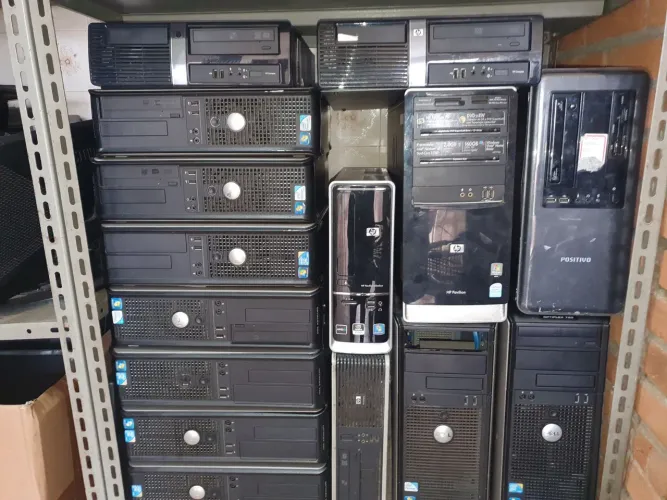 Lote com 15(Quinze) Computadores Ddr2/Ddr3 Intel Maioria Dell no Estado. Leiam