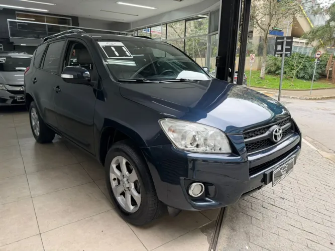 Toyota RAV4 2.4 4X2 16V 170cv Aut. 2011
