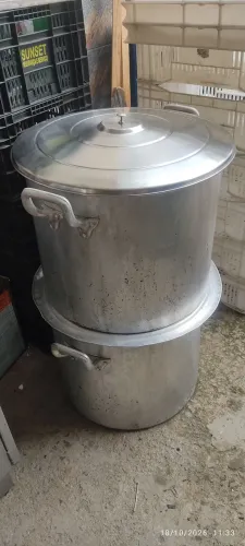 Dois caldeirões 90 litros cada alumínio industrial"LEIA"
