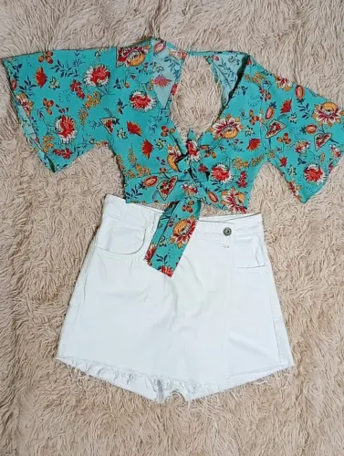 Short-saia jeans branco