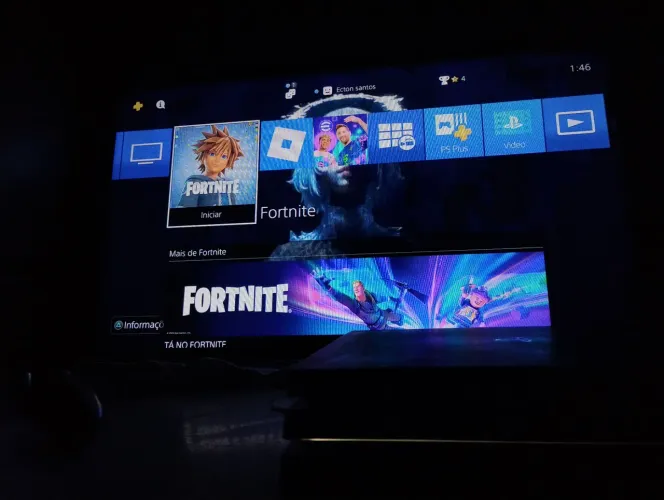 V/T Ps4 PRO por Pc gamer, iPhone 13, iPhone 12 pro ou X box ONE X.