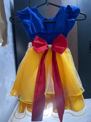 Roupa da branca de neve para criança de 1 ano 