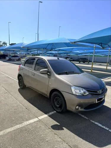 Toyota Etios X 1.3 Flex 16V 5P Mec. 2017