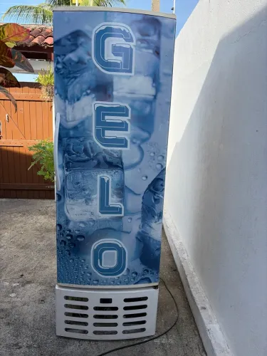 Vendo freezer de Gelo 520 Litros