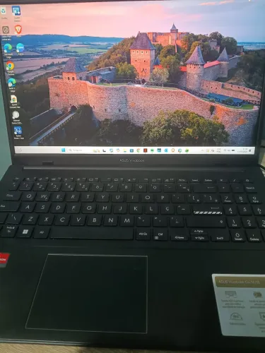 Vendo Notebook ASUS Vivobook
