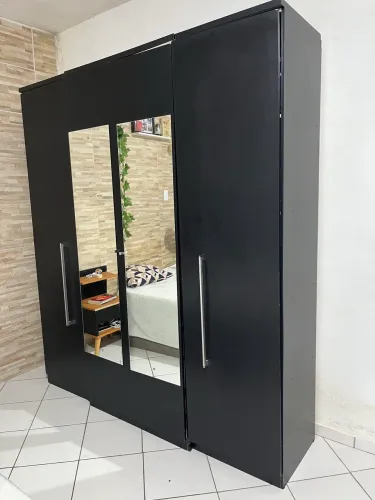 Guarda Roupa Casal 4 portas com Espelho