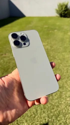 iPhone 16 pro max