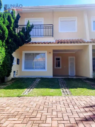 Sobrado com 3 dormitórios sendo 1 suíte para alugar, 135 m² por R$ 6.277/mês - Vila Rubens