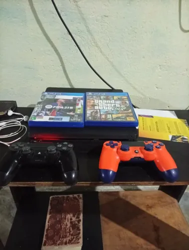 PS4 SLIM 