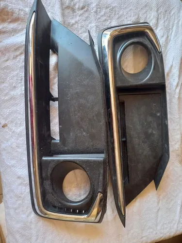 Par:Moldura minha civic G10 17/22 cromado 