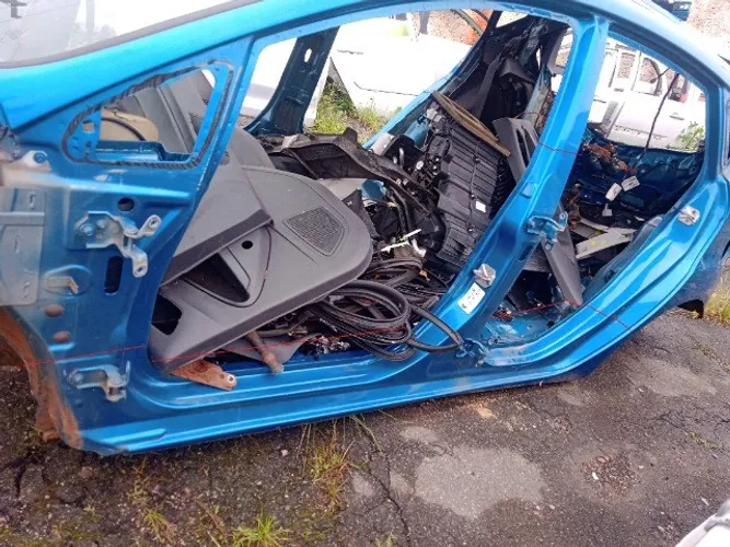 Caixa de Ar Lateral Esquerda Ford New Fiesta