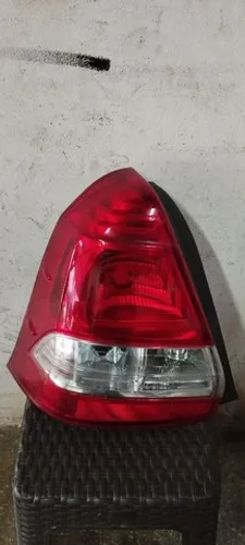 Lanterna Etios sedan