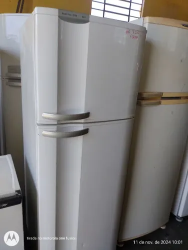 REFRIGERADOR ELECTROLUX 220V