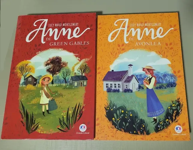 Livros Anne de Green Gables 1 e 2.