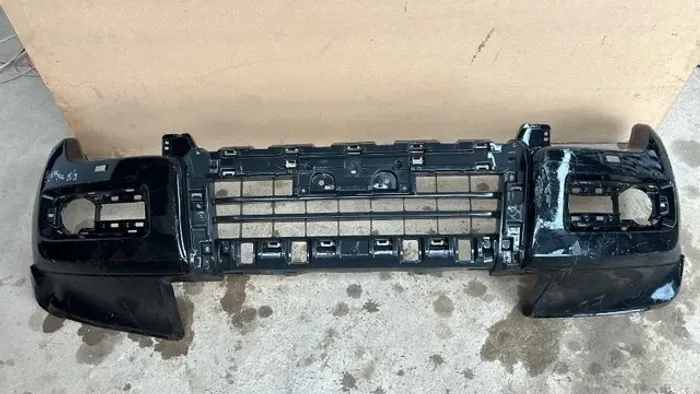 Para-choque Pajero full 2015/2018 Recuperado..