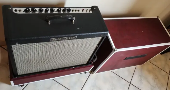 Fender Hot Rod Deville 60 Watts Valvulado USA 