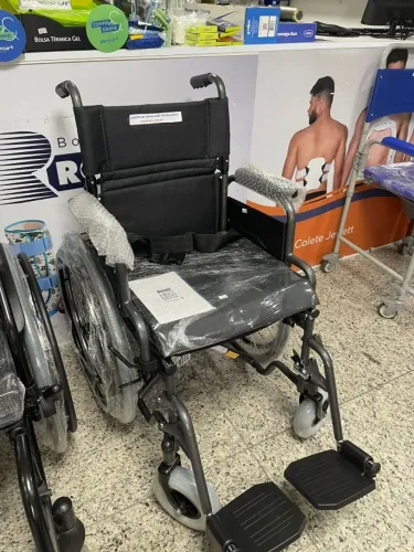 CADEIRA DE RODAS DELLAMED D400 (SUPER NOVA)