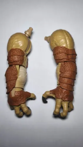 Marvel Legends - Armadillo - 2 peças da BAF - braço direito e braço esquerdo