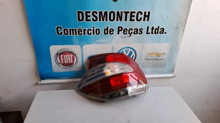 Lanterna mobi lado esquerdo 2017-2024 