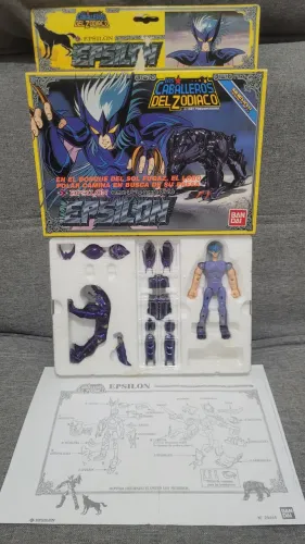 Boneco Fenrir Alioth Épsilon vintage diecast Bandai cavaleiros do zodíaco