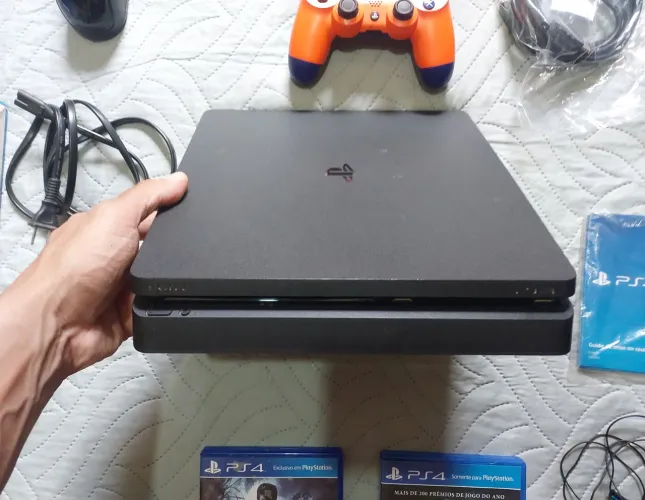 Playstation 4 Slim - Seminovo 