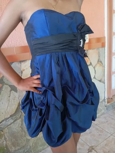 Vestido azul de gala