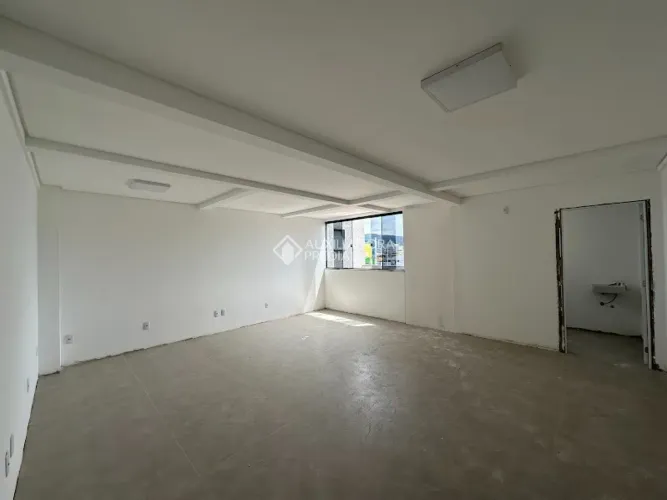 SALA COMERCIAL PARA LOCAÇÃO, 42m² BAIRRO INGLESES, FLORIANÓPOLIS