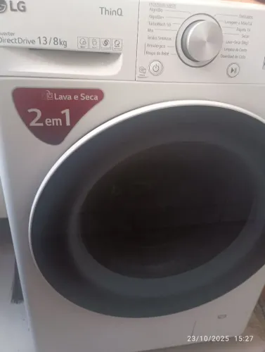 Vende-se máquina Lava e seca 13kg LG.