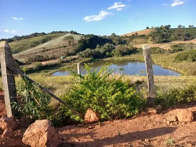Vendo CHÁCARA  entre Carmo de Minas e Lambari