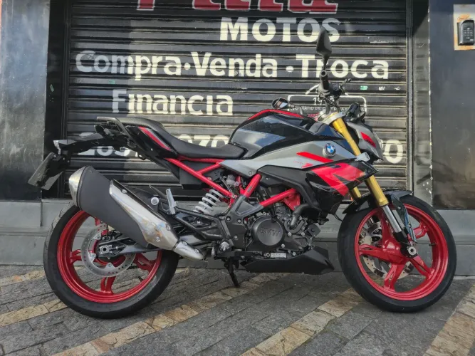 BMW G310R 2025 - 3000KM