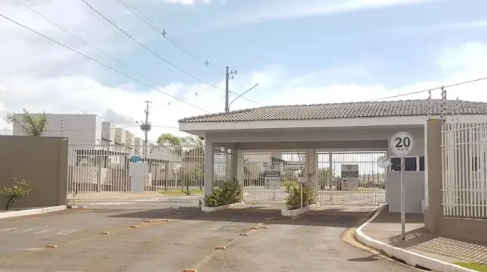 Sobrado a Venda 3 quartos 1 Suíte Condomínio Vivere Bairro Ribeirão do Lipa - Cuiabá - MT