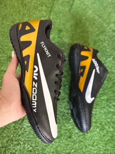 Chuteira Air Zoom futsal 