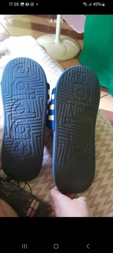 Chinelo slides adidas tam 44/45