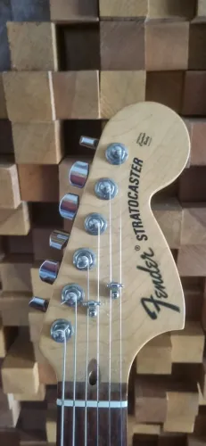 Guitarra Fender Stratocaster Original american especial hss