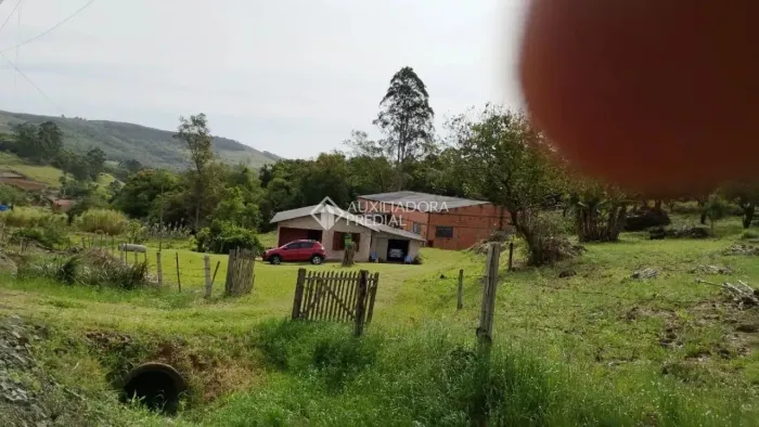 Chácara à venda em Santo Antônio da Patrulha Descubra esta encantad