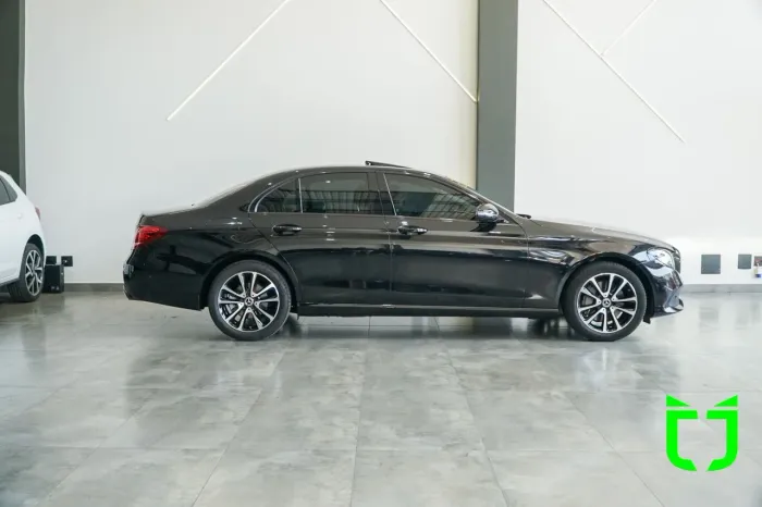 Mercedes-Benz E-300 Avantgarde 2.0 TB 258cv Aut. 2020