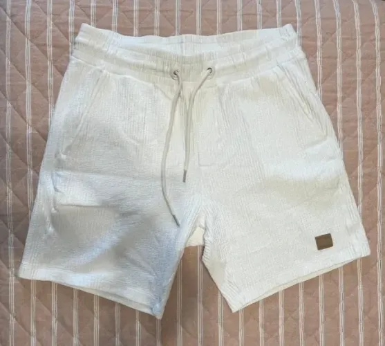 Bermuda Forum Masculina - Tamanho M - Ótimo Estado!