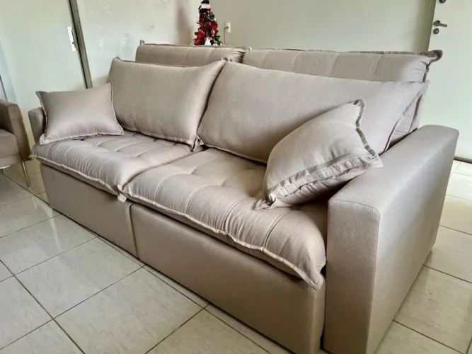 Sofá maravilhoso em linho real que vc encontra em nossa loja