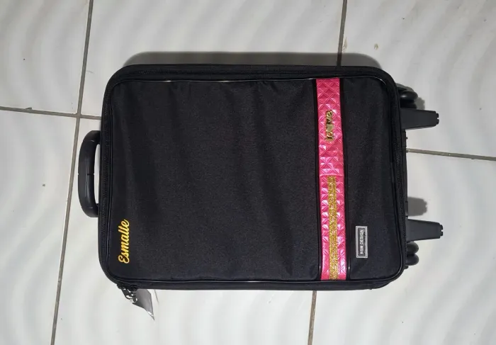 Maleta Profissional de Esmalte com Rodinhas