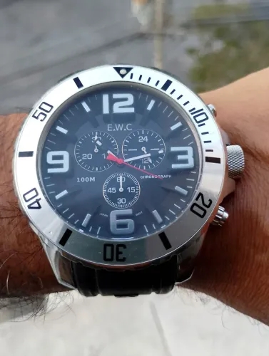 Relógio Masculino E.W.C. Cronógrafo
